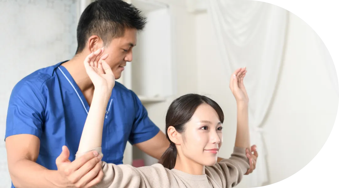 旭川市おおば接骨院で徒手検査を行っている様子